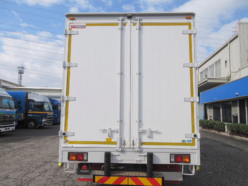 ★7220*2410*2410★7200ワイド★積載2400kg★6MT★|中古トラックの販売・買取・査定のアイナビ