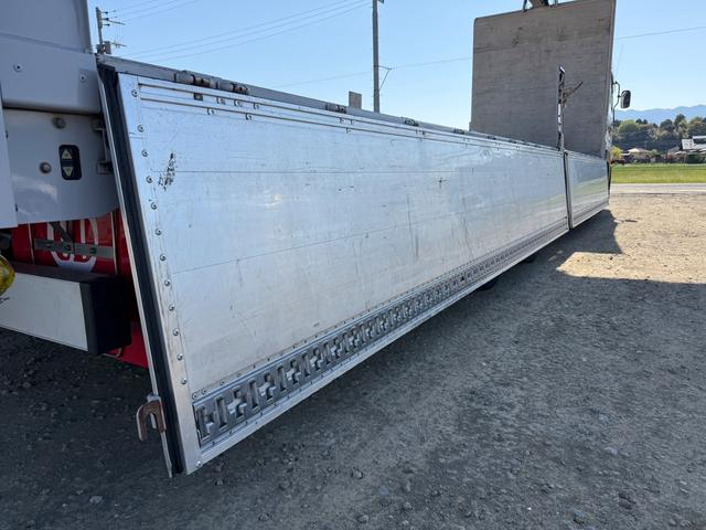 UDトラックス ウイング車 クオン|中古トラックの販売・買取・査定のアイナビ