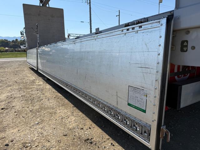 UDトラックス ウイング車 クオン|中古トラックの販売・買取・査定のアイナビ