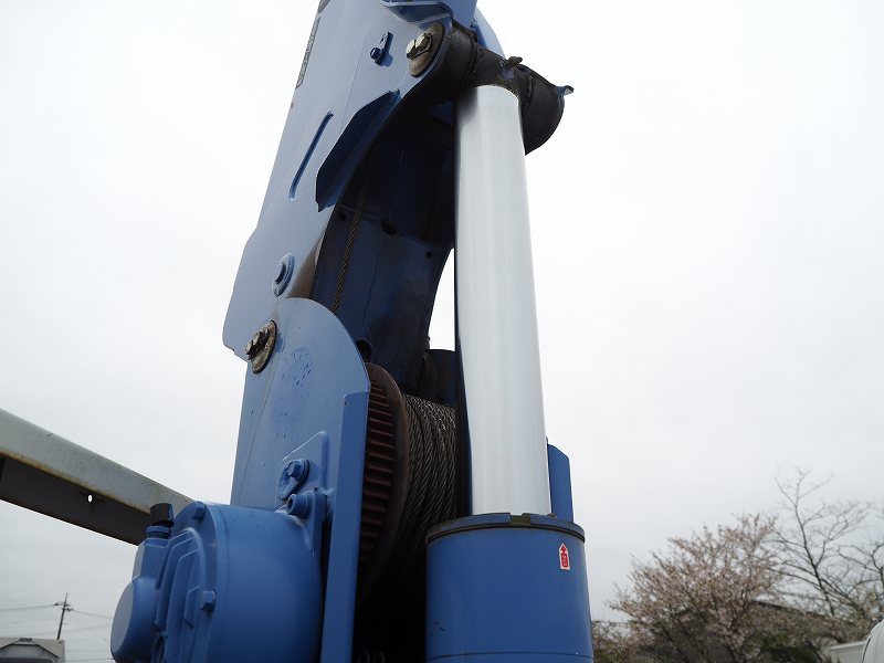 日野デュトロ4WD4段クレーンラジコン|中古トラックの販売・買取・査定のアイナビ