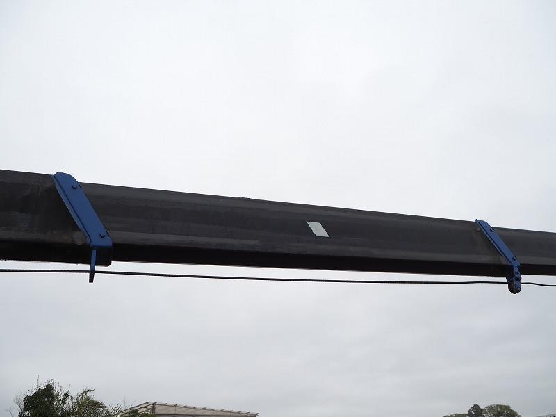 日野デュトロ4WD4段クレーンラジコン|中古トラックの販売・買取・査定のアイナビ