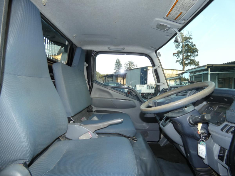 H22 2トン　ダンプ　オ-トマ|中古トラックの販売・買取・査定のアイナビ