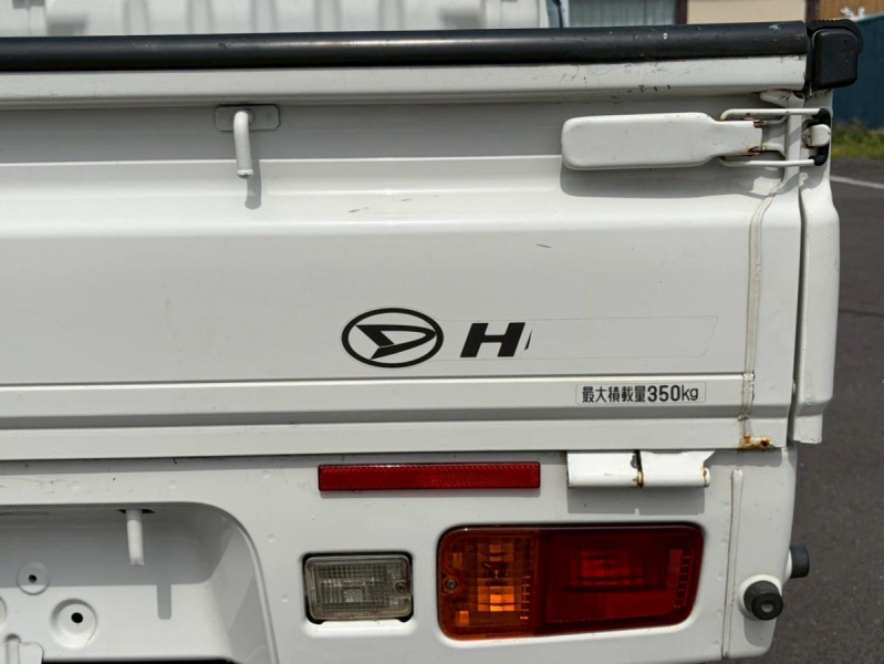 エクストラ4WDアルミホイールエアコン車検付き(R8/7/14)|中古トラックの販売・買取・査定のアイナビ