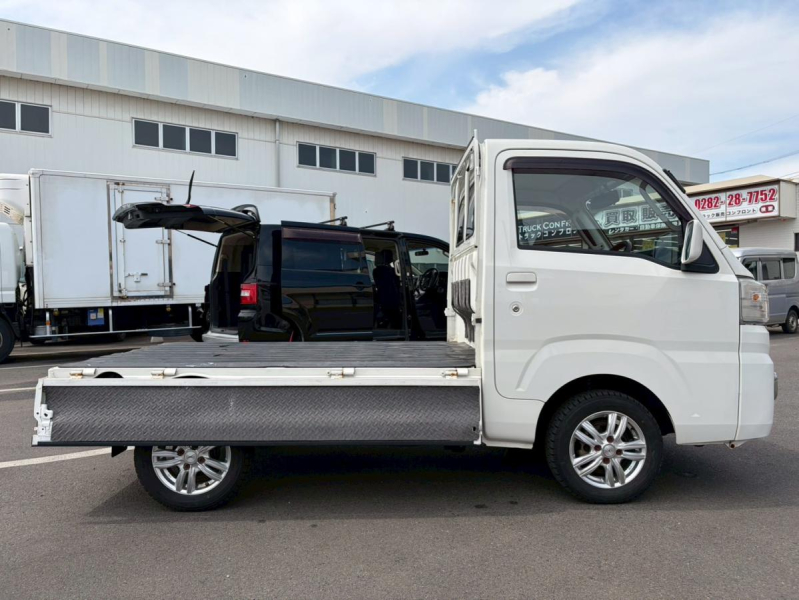 エクストラ4WDアルミホイールエアコン車検付き(R8/7/14)|中古トラックの販売・買取・査定のアイナビ