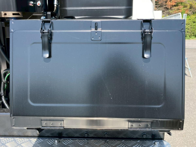 ☆未使用車 AT車 E尺 PTO スーパーハイルーフ ベッド付き|中古トラックの販売・買取・査定のアイナビ