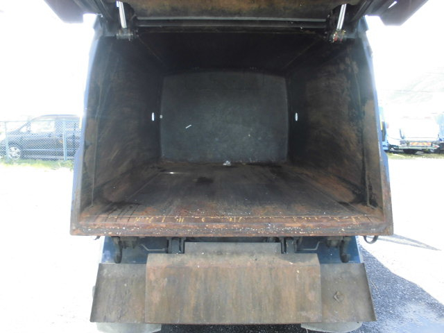 2Tパッカー車回転ダンプ式塵芥車新明和5立米元官公庁|中古トラックの販売・買取・査定のアイナビ