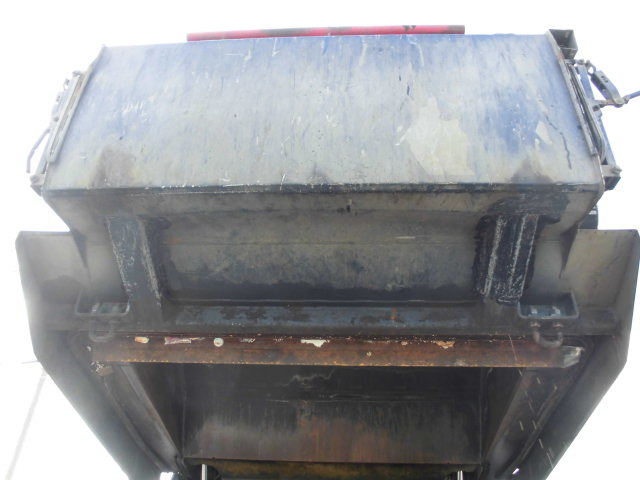 2Tパッカー車回転ダンプ式塵芥車新明和5立米元官公庁|中古トラックの販売・買取・査定のアイナビ