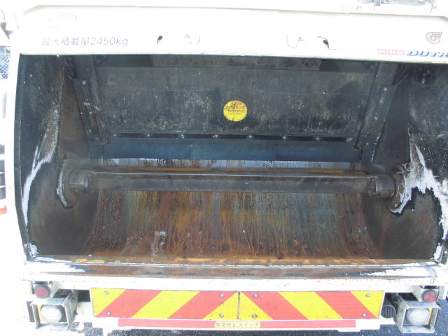 回転ダンプ式パッカー車ワイド3Tクラス塵芥車新明和清掃車|中古トラックの販売・買取・査定のアイナビ