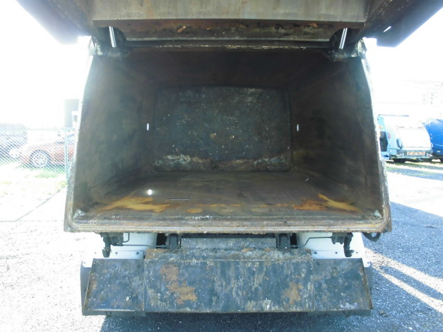 回転ダンプ式パッカー車ワイド3Tクラス塵芥車新明和清掃車|中古トラックの販売・買取・査定のアイナビ