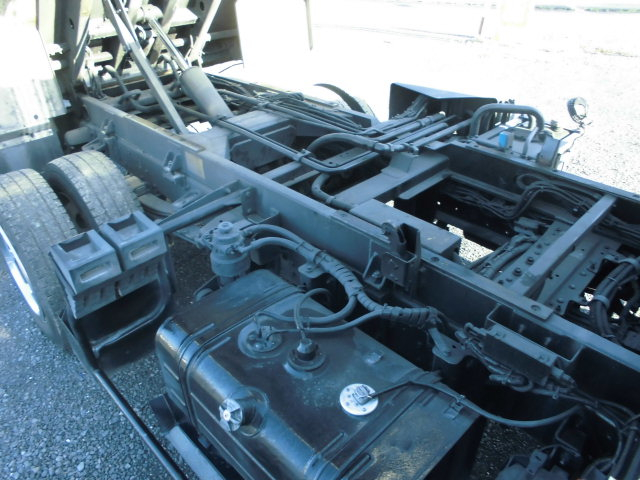 回転ダンプ式パッカー車ワイド3Tクラス塵芥車新明和清掃車|中古トラックの販売・買取・査定のアイナビ