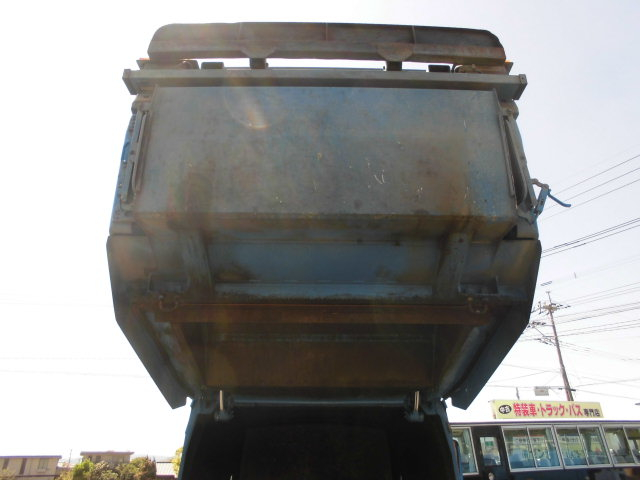 2.9Tパッカー車回転ダンプ式新明和塵芥車3Tクラス清掃車|中古トラックの販売・買取・査定のアイナビ