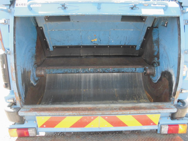 2.9Tパッカー車回転ダンプ式新明和塵芥車3Tクラス清掃車|中古トラックの販売・買取・査定のアイナビ