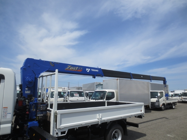 三菱キャンター4段ラジコンクレーン付|中古トラックの販売・買取・査定のアイナビ