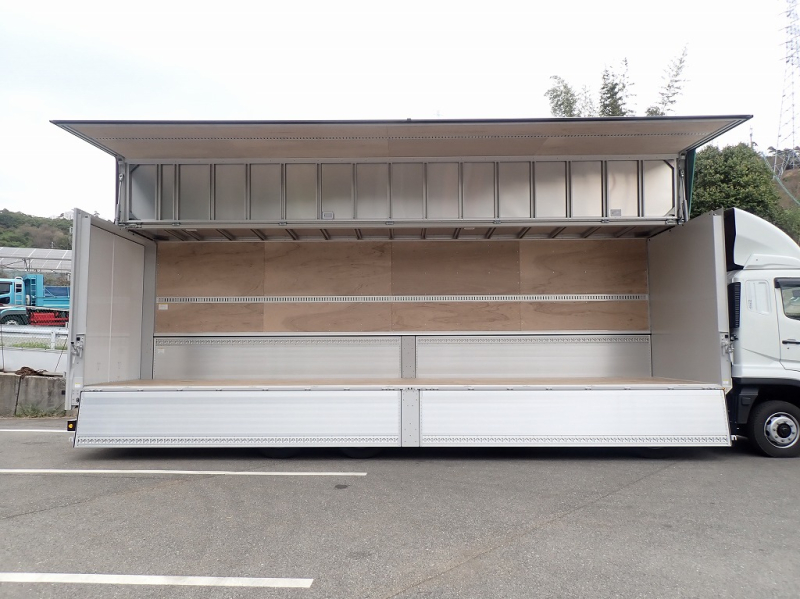 未使用車 トレクス 後輪エアサス 標準ルーフ 風防付 394PS|中古トラックの販売・買取・査定のアイナビ