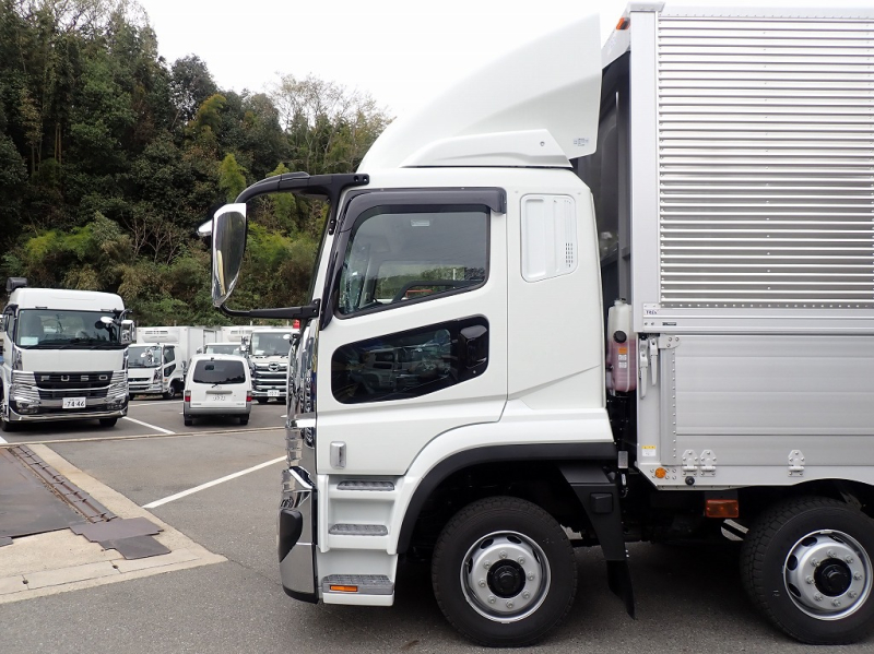 未使用車 トレクス 後輪エアサス 標準ルーフ 風防付 394PS|中古トラックの販売・買取・査定のアイナビ