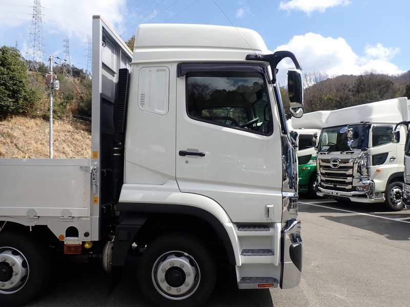 未使用 4軸低床 後輪エアサス アルミ平 14400㎏積載 AT|中古トラックの販売・買取・査定のアイナビ