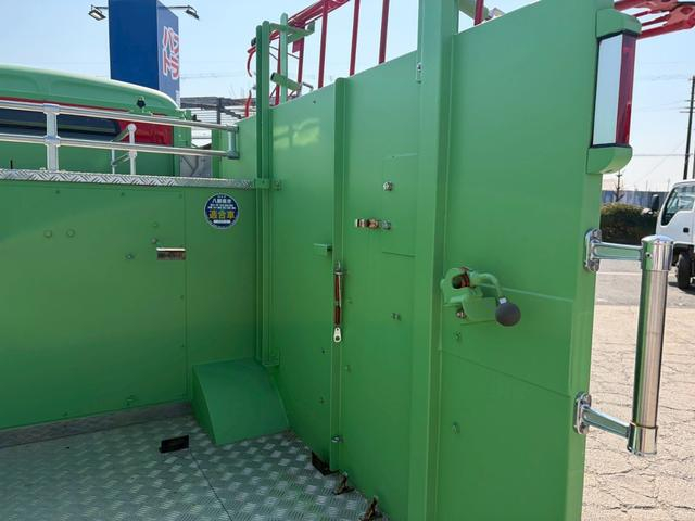 いすゞエルフ特装車その他|中古トラックの販売・買取・査定のアイナビ