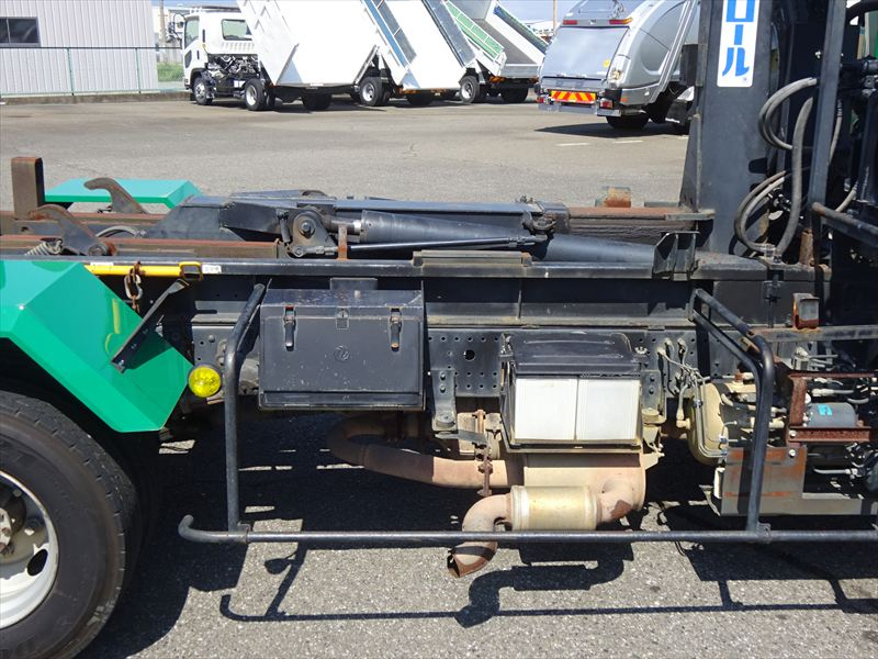 いすゞフォワードコンテナ車|中古トラックの販売・買取・査定のアイナビ