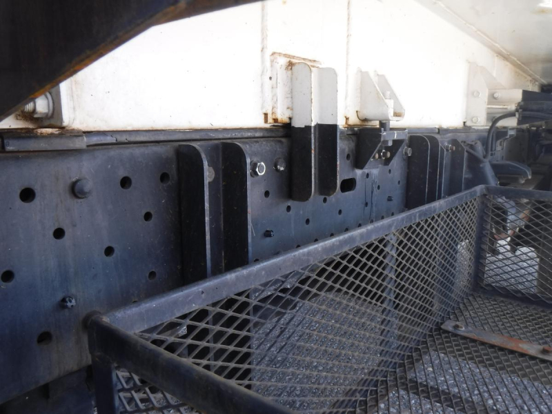 H.23エルフ塵芥車新明和プレスタウンパック連続SBモニター|中古トラックの販売・買取・査定のアイナビ