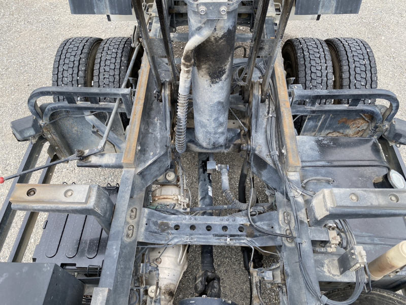 H27年式 中型増tダンプAT車予備検付|中古トラックの販売・買取・査定のアイナビ