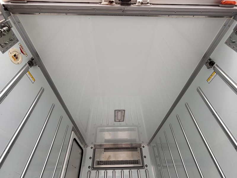 10尺 ショート 冷蔵冷凍車 菱重-5℃ 積載1500kg|中古トラックの販売・買取・査定のアイナビ