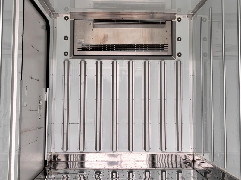 10尺 ショート 冷蔵冷凍車 菱重-5℃ 積載1500kg|中古トラックの販売・買取・査定のアイナビ