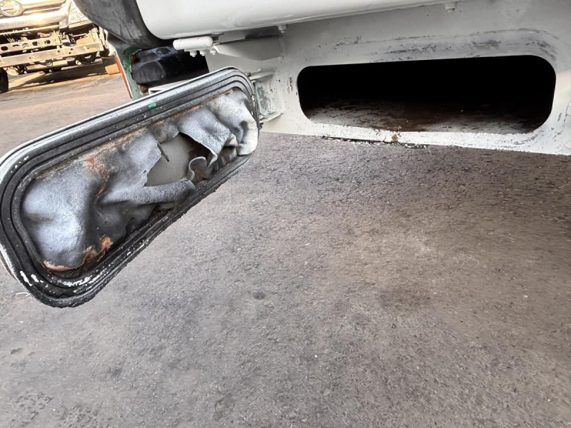 ワイド幅 プレス式パッカー車 新明和製6.0立米|中古トラックの販売・買取・査定のアイナビ