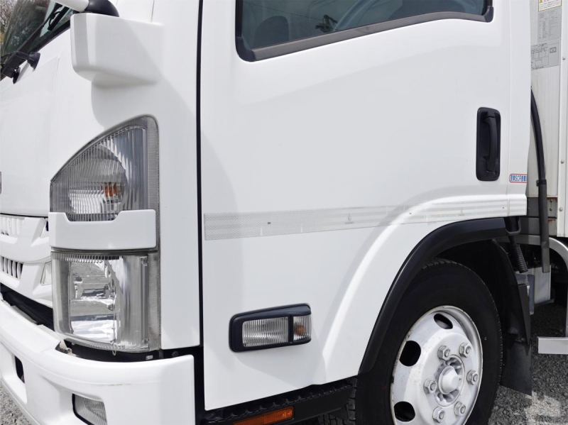 低温冷蔵冷凍パワーゲートワイドロング|中古トラックの販売・買取・査定のアイナビ