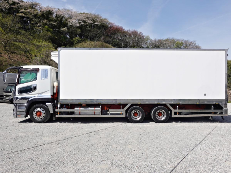 低温冷蔵冷凍大型|中古トラックの販売・買取・査定のアイナビ