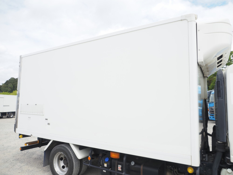 いすゞ 冷凍バン エルフ|中古トラックの販売・買取・査定のアイナビ