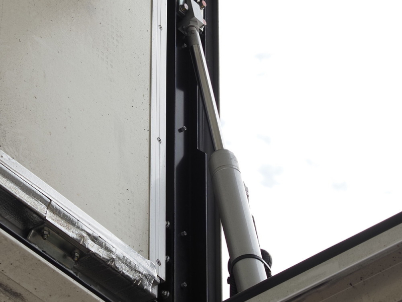 いすゞ 冷凍ウイング ギガ|中古トラックの販売・買取・査定のアイナビ