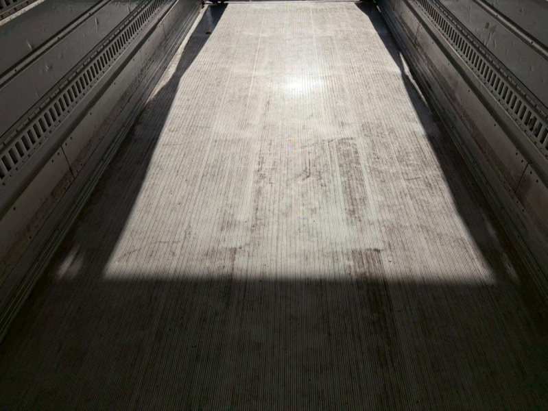 冷蔵冷凍車後輪エアサス-30℃6200標準格納PG左サイド扉|中古トラックの販売・買取・査定のアイナビ