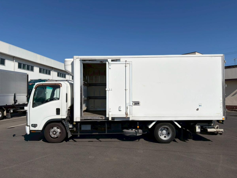 ワイドロング低温-30℃格納ゲート3トン積載左サイド扉|中古トラックの販売・買取・査定のアイナビ