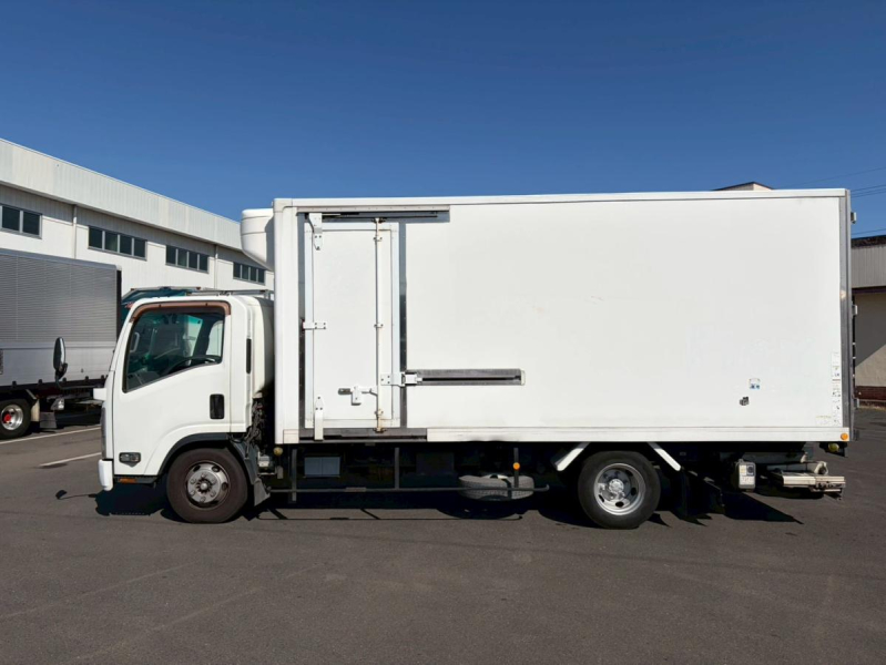 ワイドロング低温-30℃格納ゲート3トン積載左サイド扉|中古トラックの販売・買取・査定のアイナビ