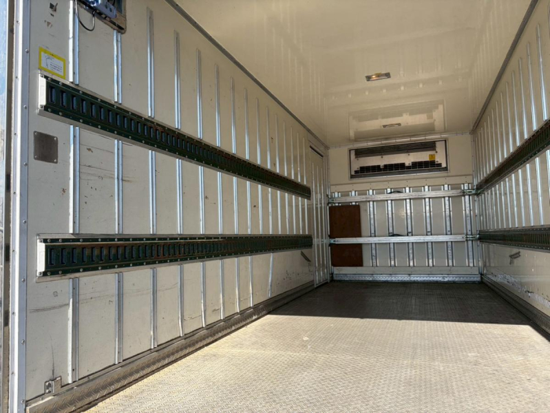 ワイドロング低温-30℃格納ゲート3トン積載左サイド扉|中古トラックの販売・買取・査定のアイナビ