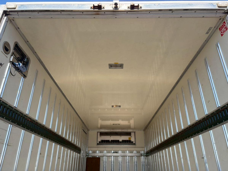 ワイドロング低温-30℃格納ゲート3トン積載左サイド扉|中古トラックの販売・買取・査定のアイナビ