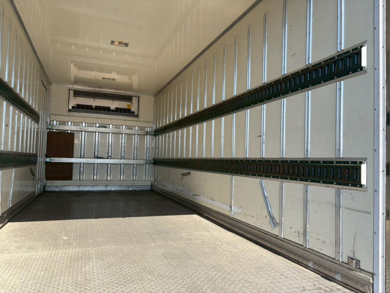 ワイドロング低温-30℃格納ゲート3トン積載左サイド扉|中古トラックの販売・買取・査定のアイナビ