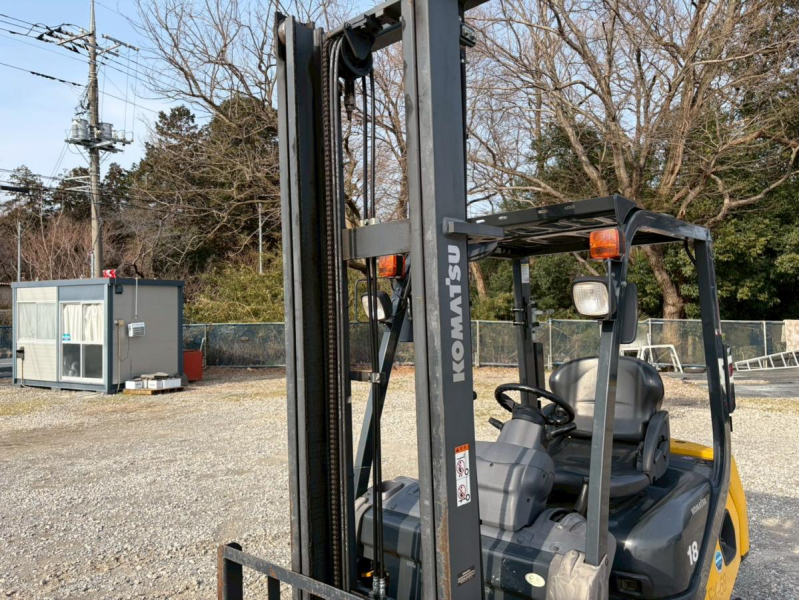 ディーゼルAT車FD18T-21PIP最大揚高4.3mフォーク長137cm|中古トラックの販売・買取・査定のアイナビ