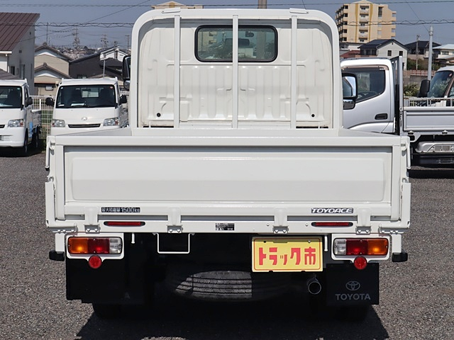 平ボディ　積載1、5t　車両総重量3285KG　ジャストロー|中古トラックの販売・買取・査定のアイナビ