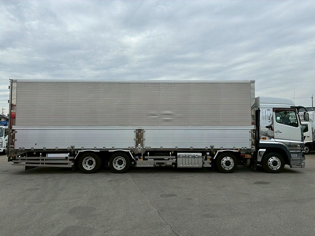 ハイルーフ8×44軸低床2デフシフトパイロットAT|中古トラックの販売・買取・査定のアイナビ