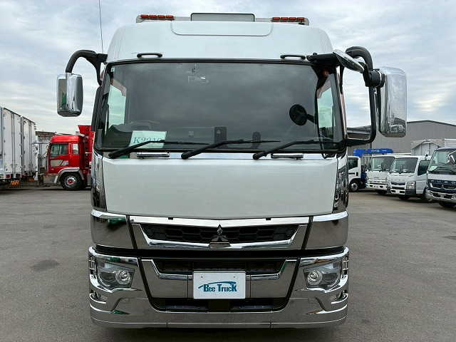 ハイルーフ8×44軸低床2デフシフトパイロットAT|中古トラックの販売・買取・査定のアイナビ