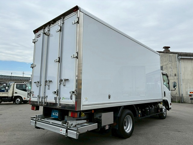 パネルバン標準幅北村製作所キタムラ左サイド扉150馬力|中古トラックの販売・買取・査定のアイナビ