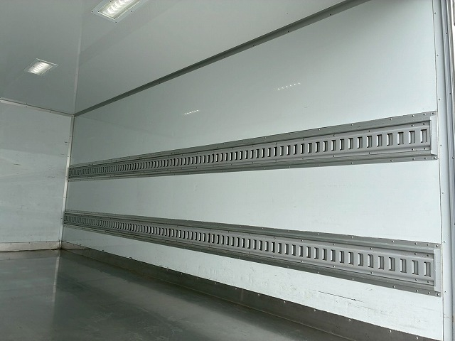 パネルバン標準幅北村製作所キタムラ左サイド扉150馬力|中古トラックの販売・買取・査定のアイナビ