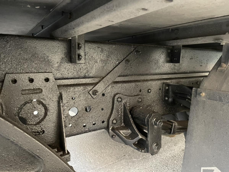 平成29年エルフアルミバンパワーゲートオートマ|中古トラックの販売・買取・査定のアイナビ