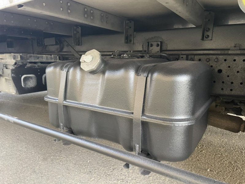 平成29年エルフアルミバンパワーゲートオートマ|中古トラックの販売・買取・査定のアイナビ