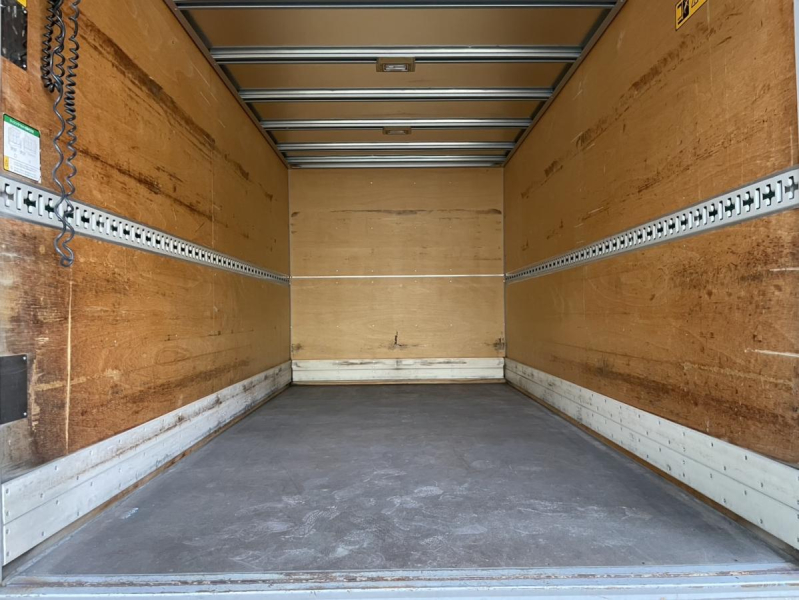 平成29年エルフアルミバンパワーゲートオートマ|中古トラックの販売・買取・査定のアイナビ