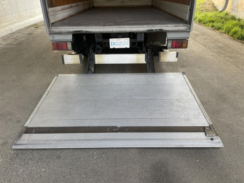 平成29年エルフアルミバンパワーゲートオートマ|中古トラックの販売・買取・査定のアイナビ