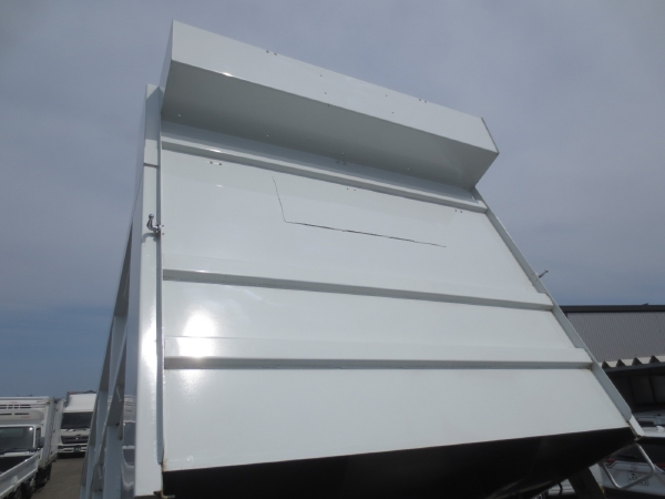 三菱キャンター土砂禁ダンプ|中古トラックの販売・買取・査定のアイナビ