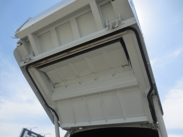 三菱キャンタープレスパッカー|中古トラックの販売・買取・査定のアイナビ