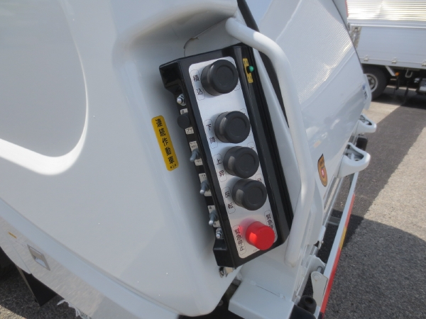 三菱キャンタープレスパッカー|中古トラックの販売・買取・査定のアイナビ